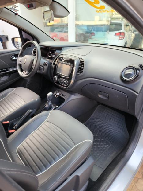 RENAULT Captur 1.6 16V 4P FLEX SCE INTENSE X-TRONIC CVT, Foto 6
