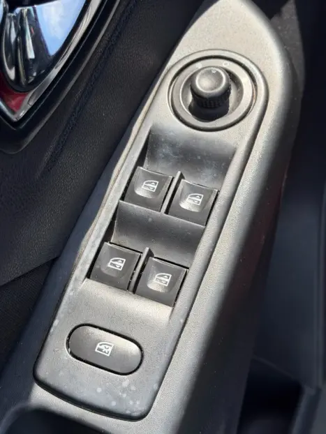 RENAULT Captur 1.6 16V 4P FLEX SCE LIFE X-TRONIC CVT, Foto 8