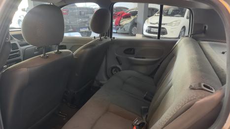 RENAULT Clio Sedan 1.0 16V 4P, Foto 10