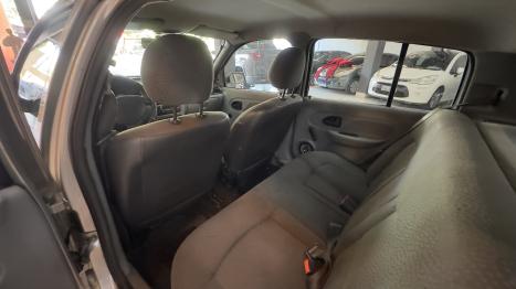 RENAULT Clio Sedan 1.0 16V 4P, Foto 16