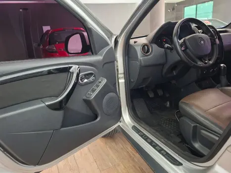 RENAULT Duster 1.6 16V 4P FLEX DAKAR, Foto 9