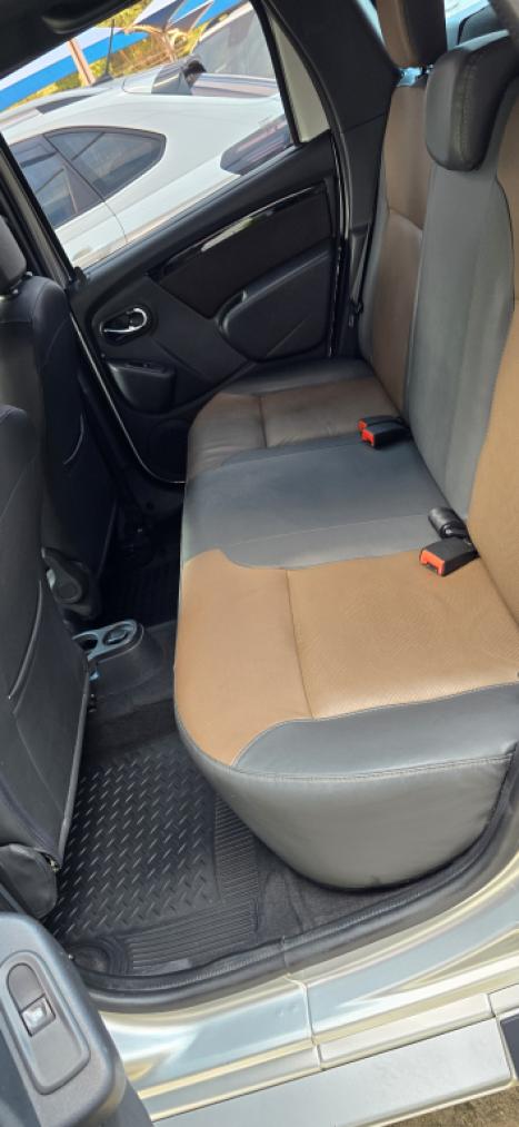 RENAULT Duster 2.0 16V 4P FLEX DYNAMIQUE AUTOMTICO, Foto 3