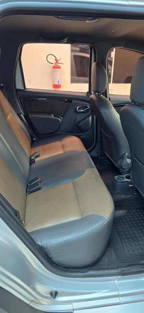 RENAULT Duster 2.0 16V 4P FLEX DYNAMIQUE AUTOMTICO, Foto 4