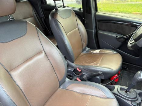 RENAULT Duster 2.0 16V 4P FLEX DYNAMIQUE AUTOM�TICO, Foto 3