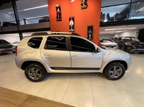 RENAULT Duster 2.0 16V 4P FLEX DYNAMIQUE AUTOM�TICO, Foto 10