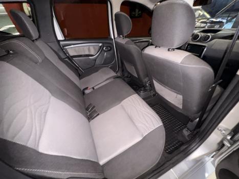 RENAULT Duster 2.0 16V 4P FLEX DYNAMIQUE AUTOM�TICO, Foto 17