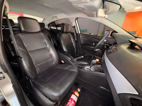 RENAULT Fluence 2.0 16V 4P FLEX DYNAMIQUE AUTOM�TICO, Foto 3