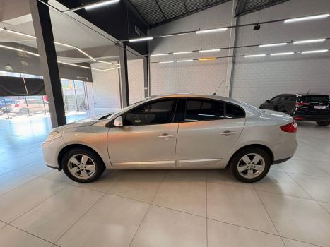 RENAULT Fluence 2.0 16V 4P FLEX DYNAMIQUE AUTOM�TICO, Foto 5
