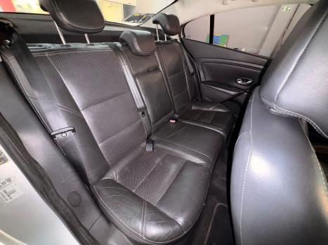 RENAULT Fluence 2.0 16V 4P FLEX DYNAMIQUE AUTOM�TICO, Foto 10