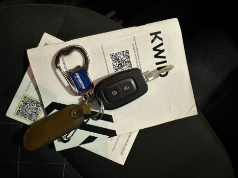 RENAULT Kwid 1.0 12V 4P SCE FLEX ZEN, Foto 19