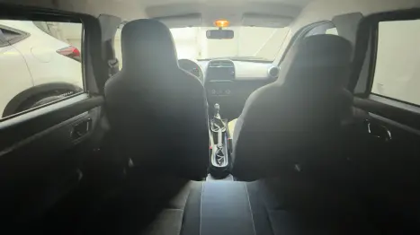 RENAULT Kwid 1.0 12V 4P SCE FLEX OUTSIDER, Foto 3