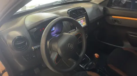 RENAULT Kwid 1.0 12V 4P SCE FLEX OUTSIDER, Foto 8