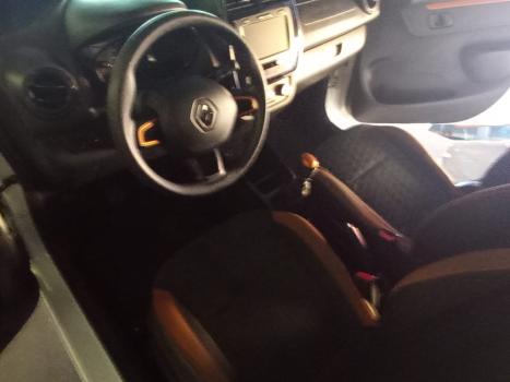 RENAULT Kwid 1.0 12V 4P SCE FLEX OUTSIDER, Foto 12