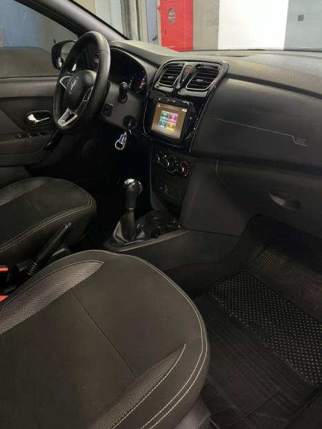 RENAULT Logan 1.6 16V 4P FLEX SCE ZEN X-TRONIC AUTOM�TICO CVT, Foto 14