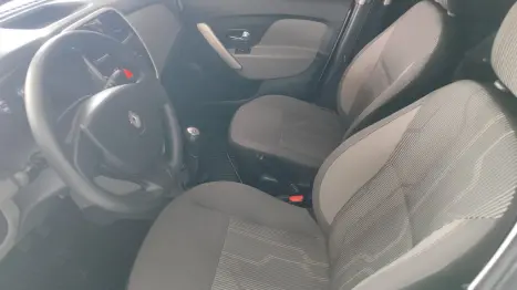 RENAULT Logan 1.6 4P FLEX EXPRESSION, Foto 7 RENAULT Logan 1.6 4P FLEX EXPRESSION, Foto 7