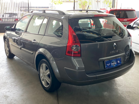 RENAULT Megane Grand Tour 2.0 16V 4P DYNAMIQUE AUTOM�TICO, Foto 4