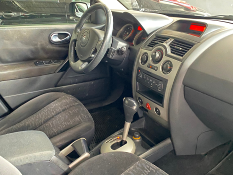 RENAULT Megane Grand Tour 2.0 16V 4P DYNAMIQUE AUTOM�TICO, Foto 7
