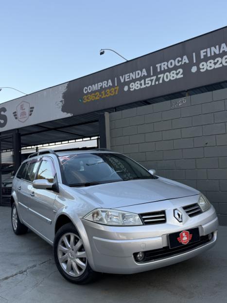 RENAULT Megane Grand Tour 1.6 16V 4P FLEX DYNAMIQUE, Foto 2
