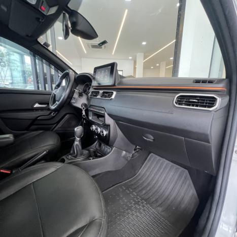 RENAULT Oroch 1.3 16V 4P OUTSIDER TURBO TCe AUTOM�TICO CVT, Foto 9