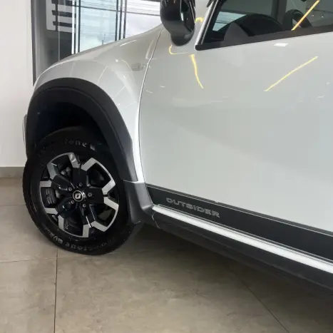 RENAULT Oroch 1.3 16V 4P OUTSIDER TURBO TCe AUTOM�TICO CVT, Foto 17