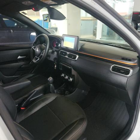 RENAULT Oroch 1.3 16V 4P OUTSIDER TURBO TCe AUTOM�TICO CVT, Foto 4