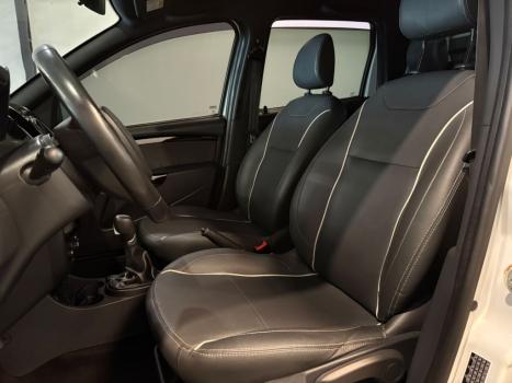 RENAULT Oroch 2.0 16V 4P FLEX DYNAMIQUE AUTOM�TICO, Foto 6