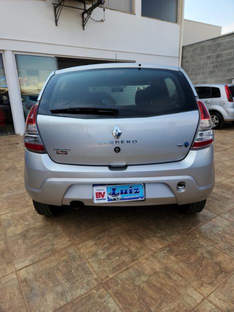 RENAULT Sandero 1.6 4P FLEX EXPRESSION, Foto 5 RENAULT Sandero 1.6 4P FLEX EXPRESSION, Foto 5
