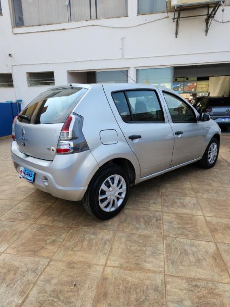 RENAULT Sandero 1.6 4P FLEX EXPRESSION, Foto 8 RENAULT Sandero 1.6 4P FLEX EXPRESSION, Foto 8