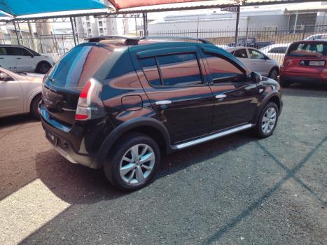 RENAULT Sandero 1.6 16V 4P FLEX STEPWAY AUTOMTICO, Foto 2