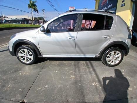 RENAULT Sandero 1.6 16V 4P FLEX STEPWAY AUTOM�TICO, Foto 4