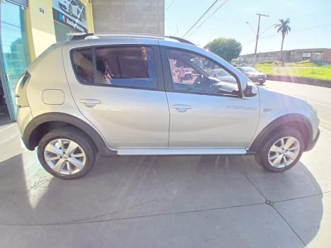RENAULT Sandero 1.6 16V 4P FLEX STEPWAY AUTOM�TICO, Foto 5