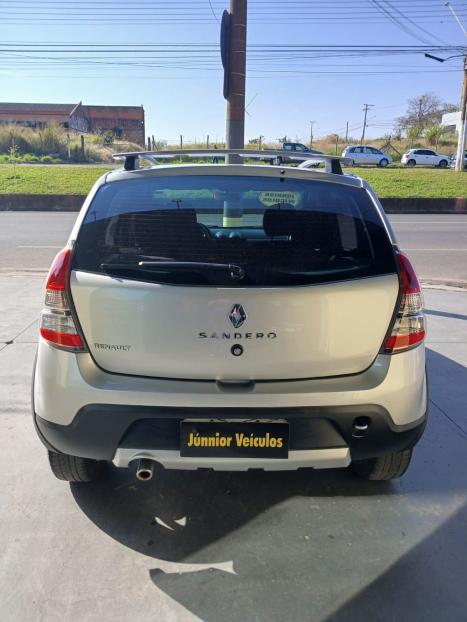 RENAULT Sandero 1.6 16V 4P FLEX STEPWAY AUTOM�TICO, Foto 8
