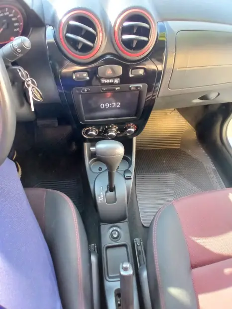 RENAULT Sandero 1.6 16V 4P FLEX STEPWAY AUTOM�TICO, Foto 15