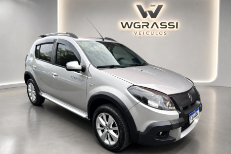 RENAULT Sandero 1.6 16V 4P FLEX STEPWAY AUTOMÁTICO, Foto 4