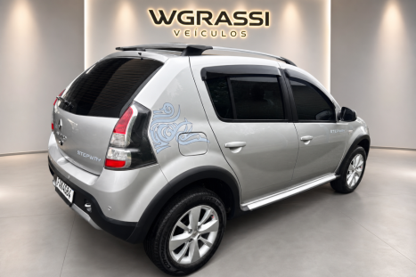 RENAULT Sandero 1.6 16V 4P FLEX STEPWAY AUTOMÁTICO, Foto 6