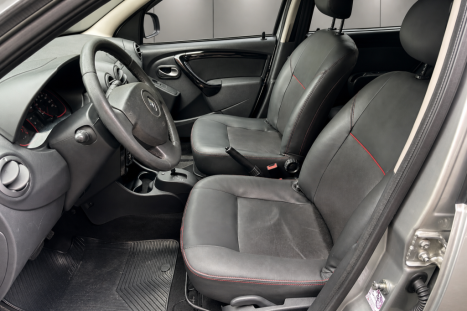 RENAULT Sandero 1.6 16V 4P FLEX STEPWAY AUTOMÁTICO, Foto 10