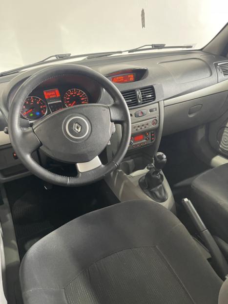 RENAULT Symbol 1.6 16V 4P FLEX PRIVILÈGE, Foto 9