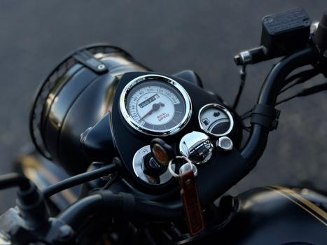 ROYAL ENFIELD Classic 500 , Foto 10