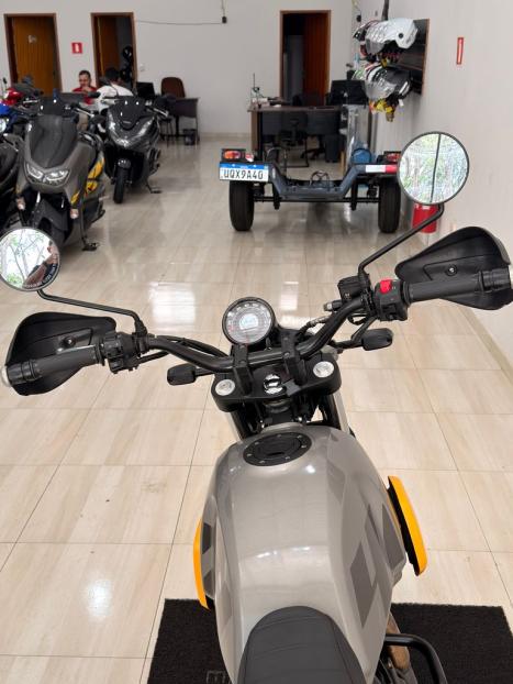 ROYAL ENFIELD Scram 411 , Foto 3