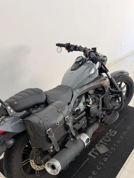 SHINERAY XY 250-4 , Foto 2