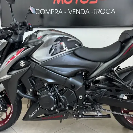 SUZUKI GSX-S 1000 A, Foto 8