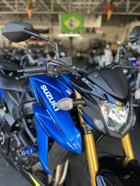 SUZUKI GSX-S 750 ABS, Foto 2