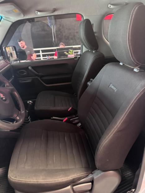 SUZUKI Jimny 1.3 16V 4 ALL 4X4, Foto 11