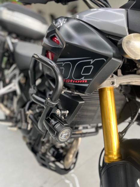 SUZUKI V-Strom DL 1000 , Foto 9