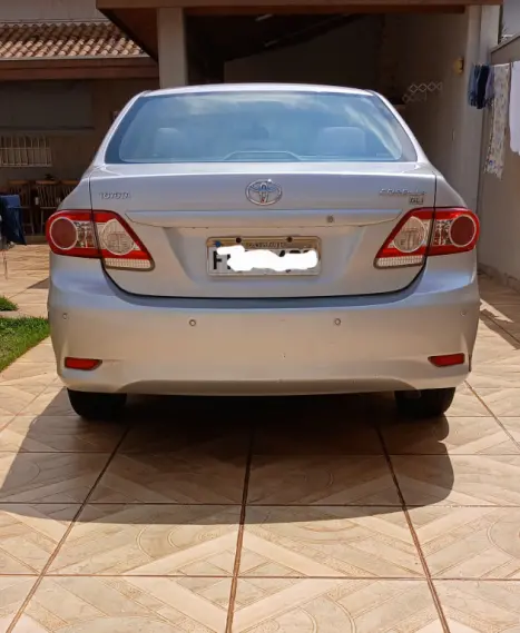 TOYOTA Corolla 1.8 16V 4P GLI, Foto 2