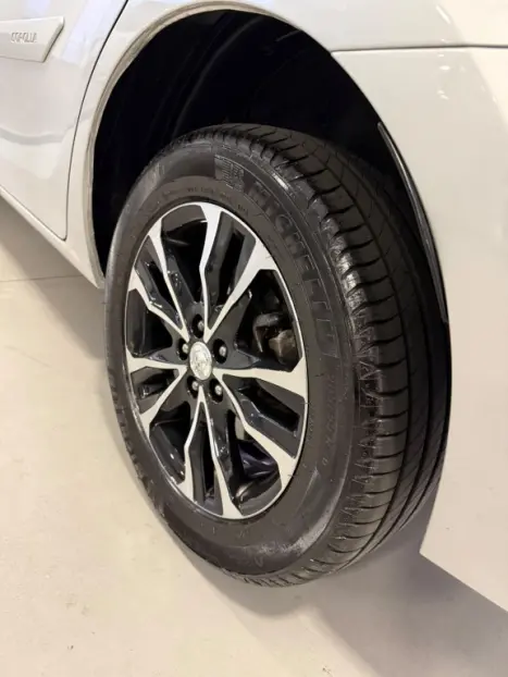 TOYOTA Corolla 1.8 16V 4P GLI, Foto 18