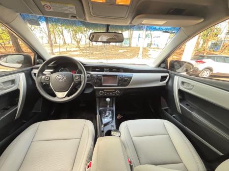 TOYOTA Corolla 2.0 16V 4P FLEX XEI DIRECT SHIFT AUTOM�TICO CVT, Foto 9