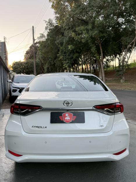 TOYOTA Corolla 2.0 16V 4P FLEX XEI DIRECT SHIFT AUTOM�TICO CVT, Foto 6