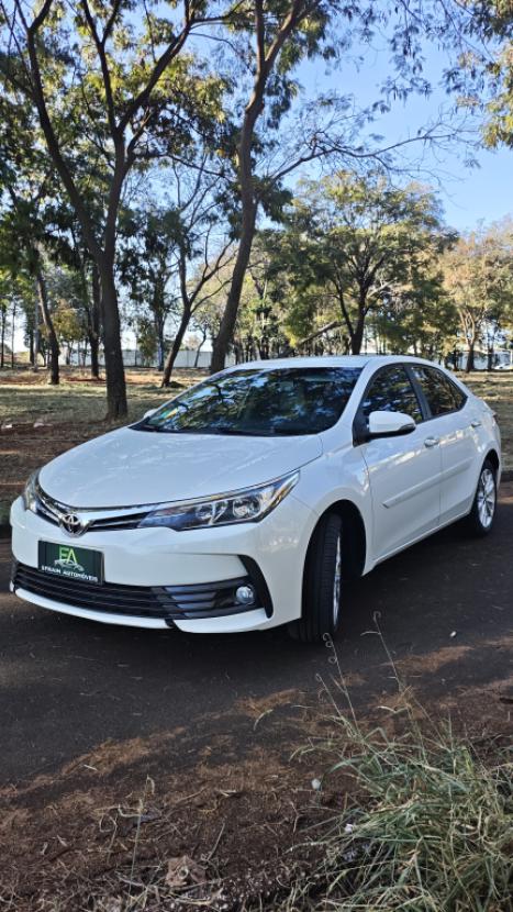 TOYOTA Corolla 2.0 16V 4P FLEX XEI DIRECT SHIFT AUTOM�TICO CVT, Foto 3