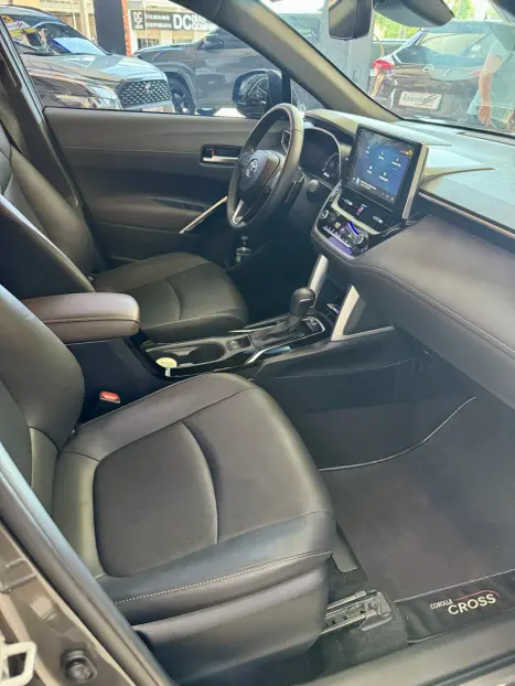 TOYOTA Corolla Cross 2.0 16V 4P FLEX VVT-IE XRE DIRECT SHIFT AUTOMTICO CVT, Foto 11